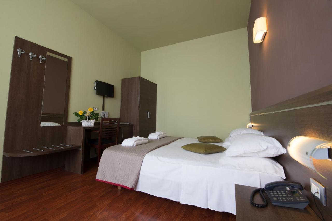 Hotel Formula & Puravita Spa Rosolina Extérieur photo