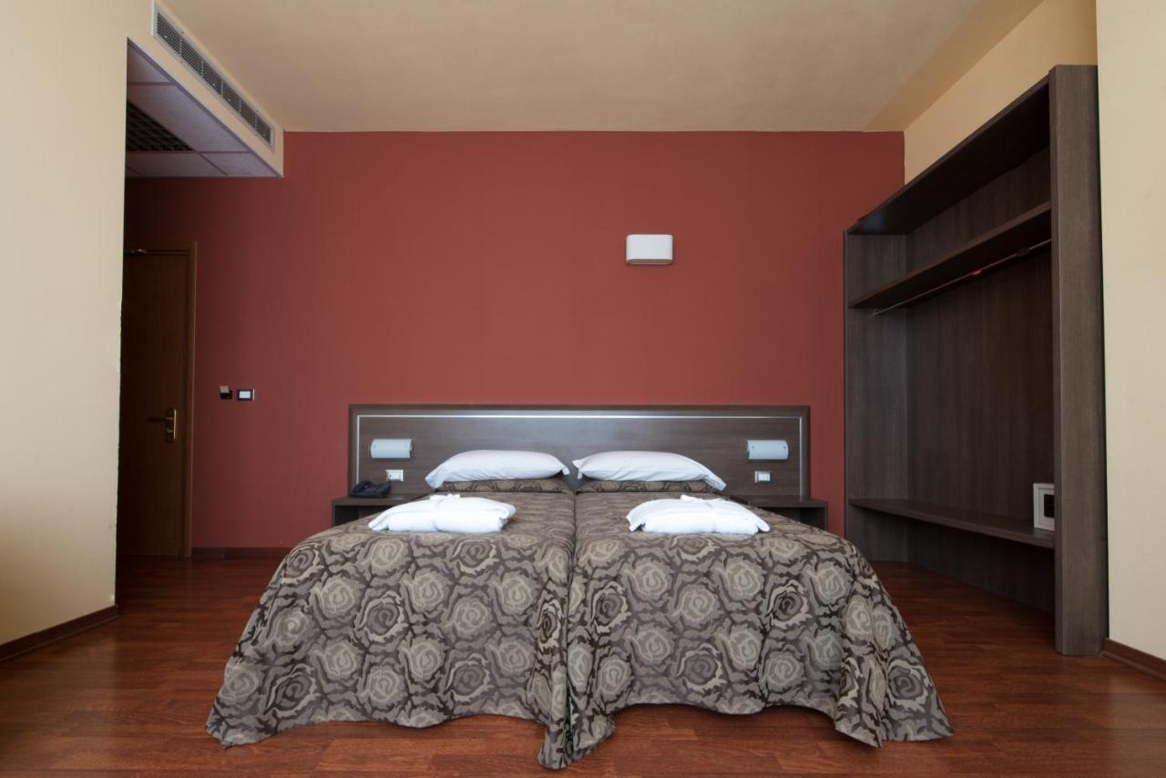 Hotel Formula & Puravita Spa Rosolina Extérieur photo