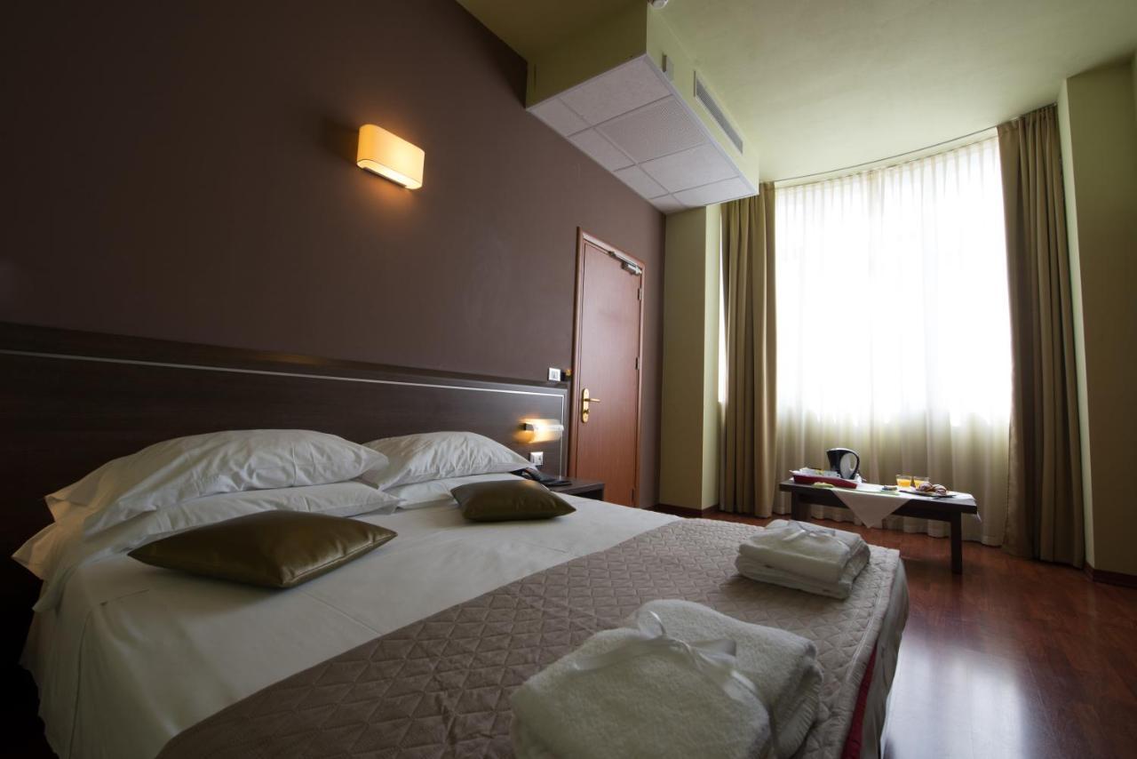 Hotel Formula & Puravita Spa Rosolina Extérieur photo