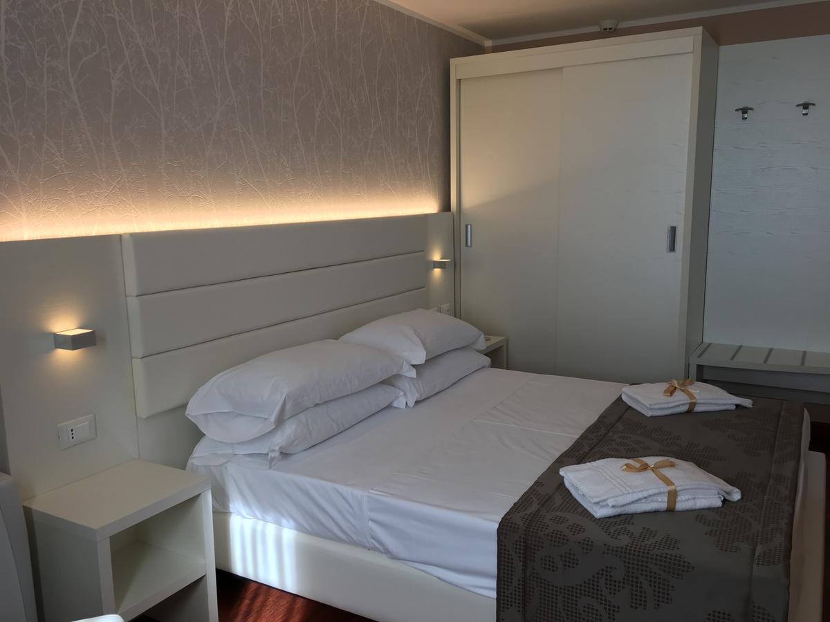 Hotel Formula & Puravita Spa Rosolina Extérieur photo